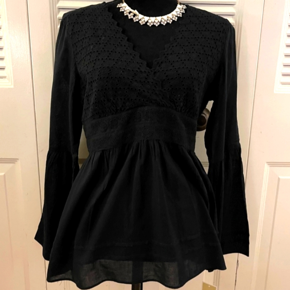❌Sold❌Michael Kors long sleeve eyelet blouse.
